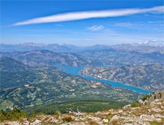 Lac de Serre-Ponçon vu du Fort de Dormillouse